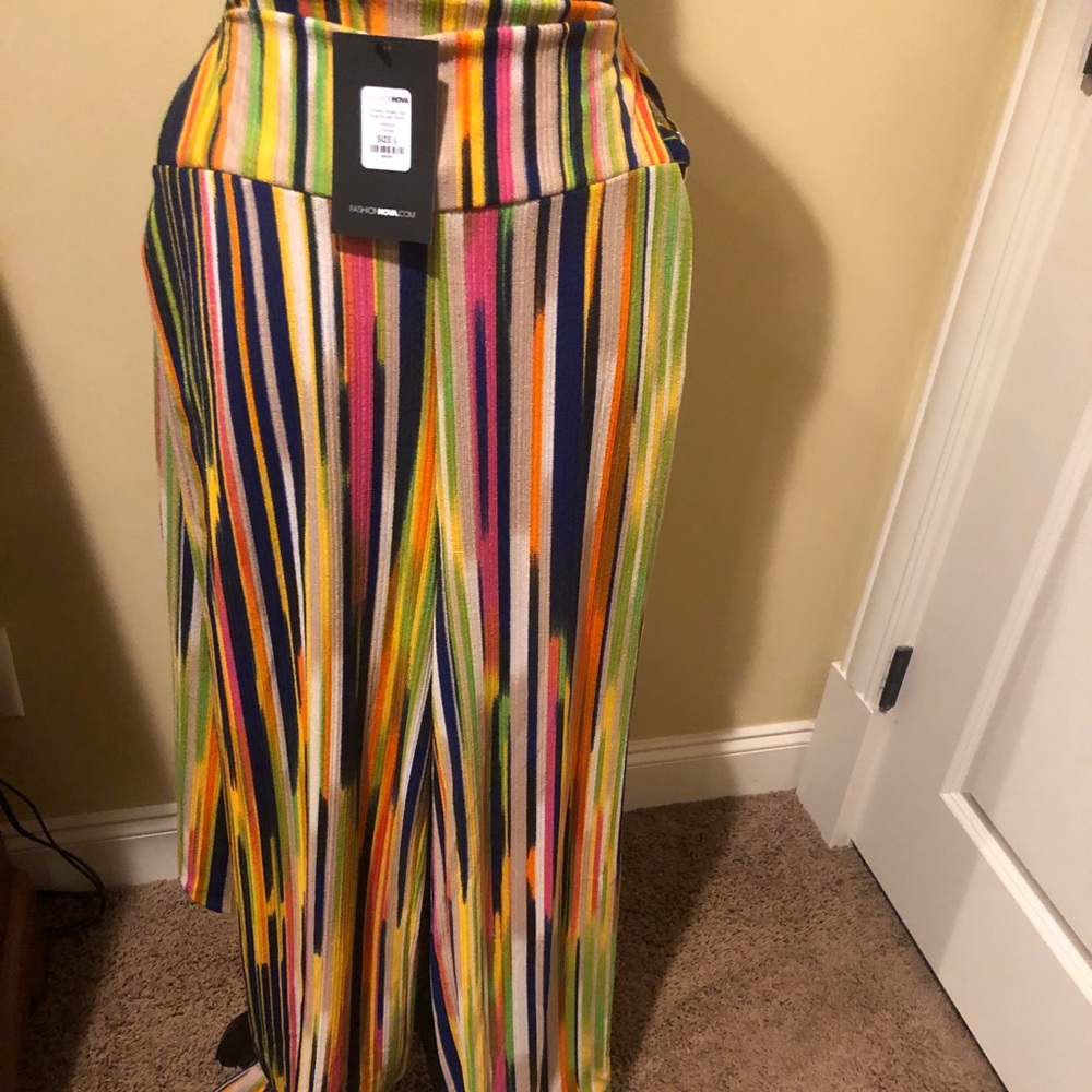 A dozen roses high rise striped pants size L